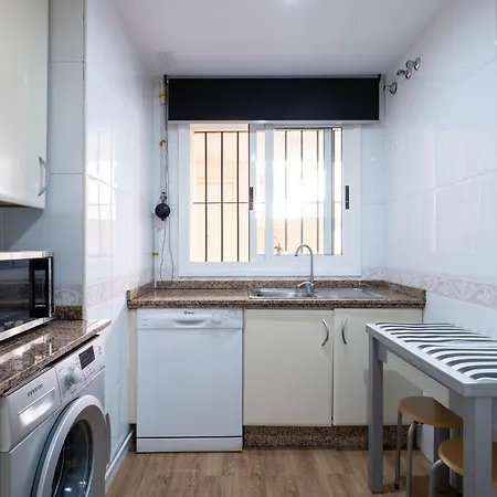 En Con Piscina,golf Y Parking Privado Apartment